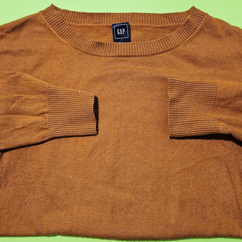 GAP Women's Rust Crewneck Sweater